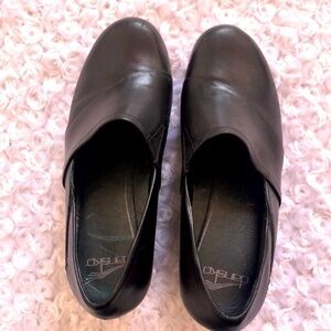 Dansko Black Leather Nursing Clogs Size 37